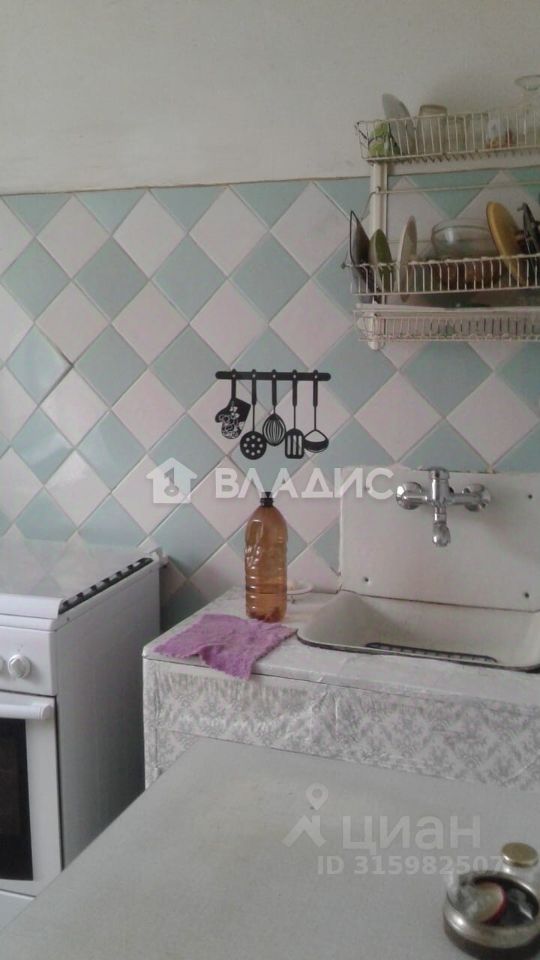 Продажа 2-комн квартиры на вторичном рынке Лобня, улица Дружбы, 8/12