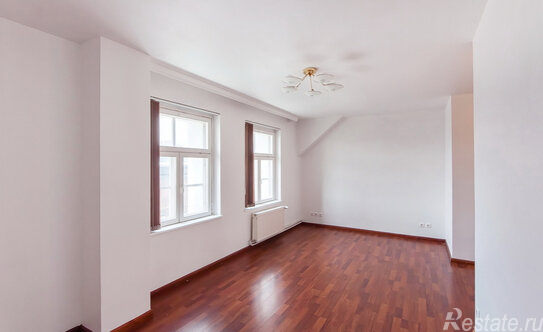 Продажа 4-комн квартиры на вторичном рынке Цветной бульвар,  д. 16/1