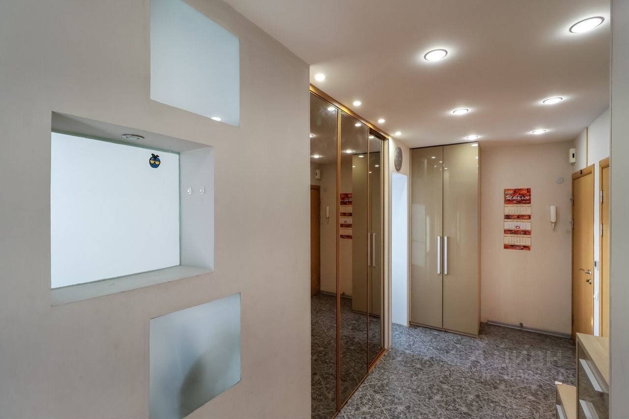 Аренда 3-комн квартиры на вторичном рынке улица Савушкина, 115К4