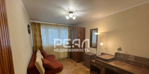 2-комн квартира улица Солдата Корзуна,  д. 42