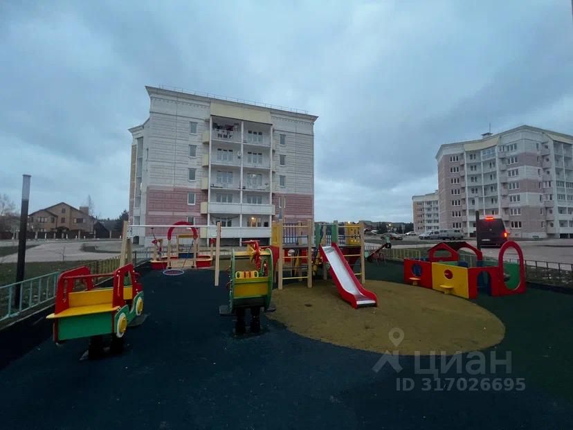 Продажа 1-комн квартиры на вторичном рынке Северное сияние мкр, Руза, улица Вишневая,  д. 8