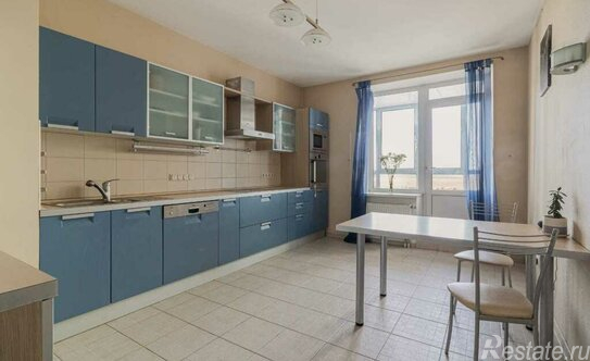 Продажа 3-комн квартиры на вторичном рынке Капитанская улица,  д. 4