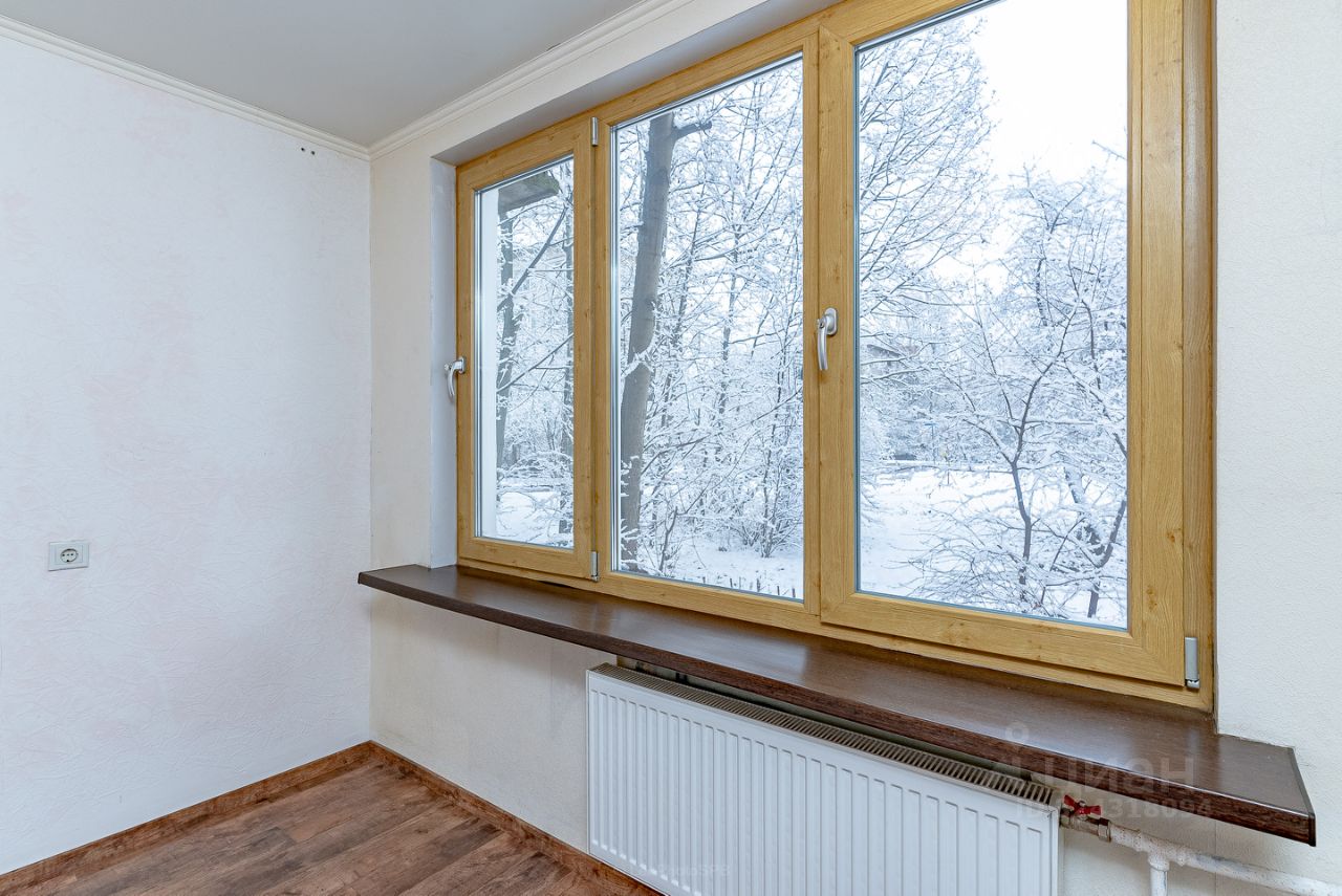 Продажа 2-комн квартиры на вторичном рынке Альпийский переулок,  д. 20