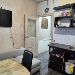 Продажа 2-комн квартиры на вторичном рынке Русановская ул,  д. 11