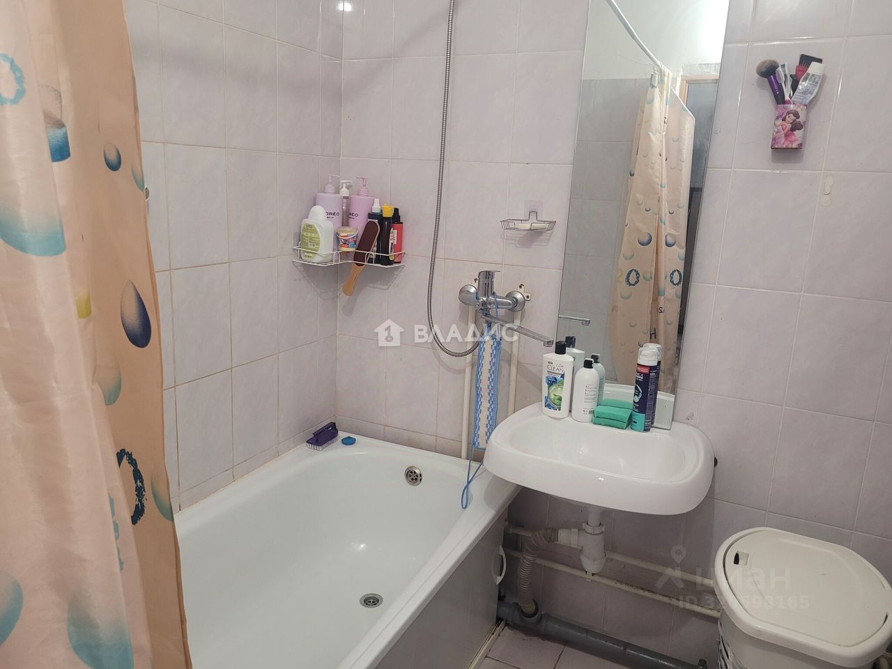 Продажа 3-комн квартиры на вторичном рынке 6-й мкр,  д. 18А