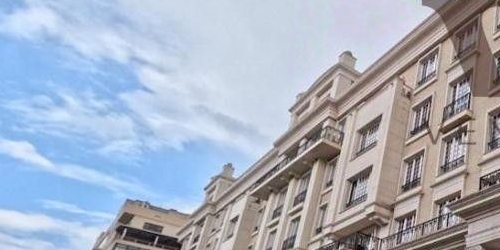 4-комн квартира улица Ефремова, 19к1