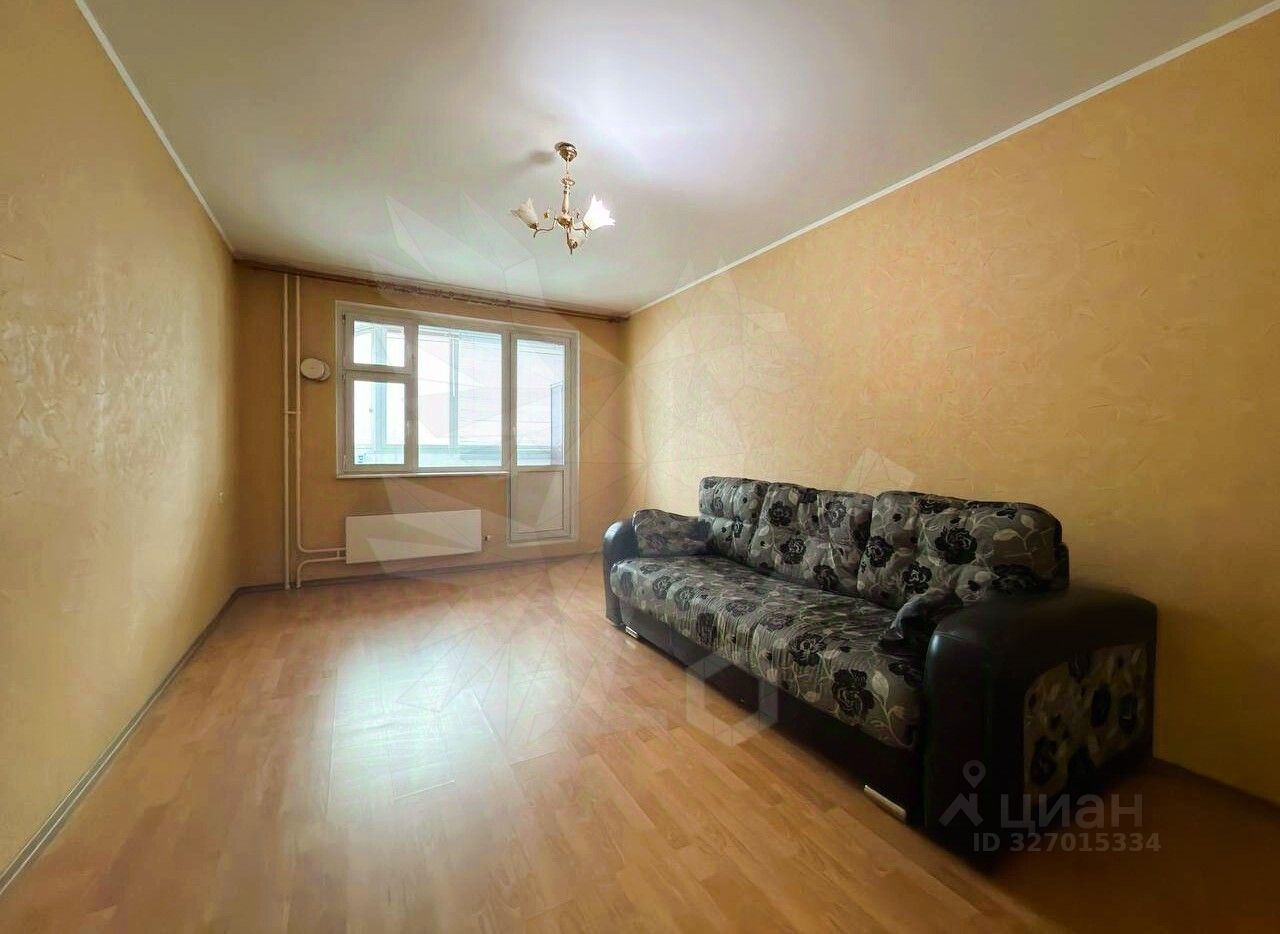 Продажа 2-комн квартиры на вторичном рынке улица Дмитриевского,  д. 9