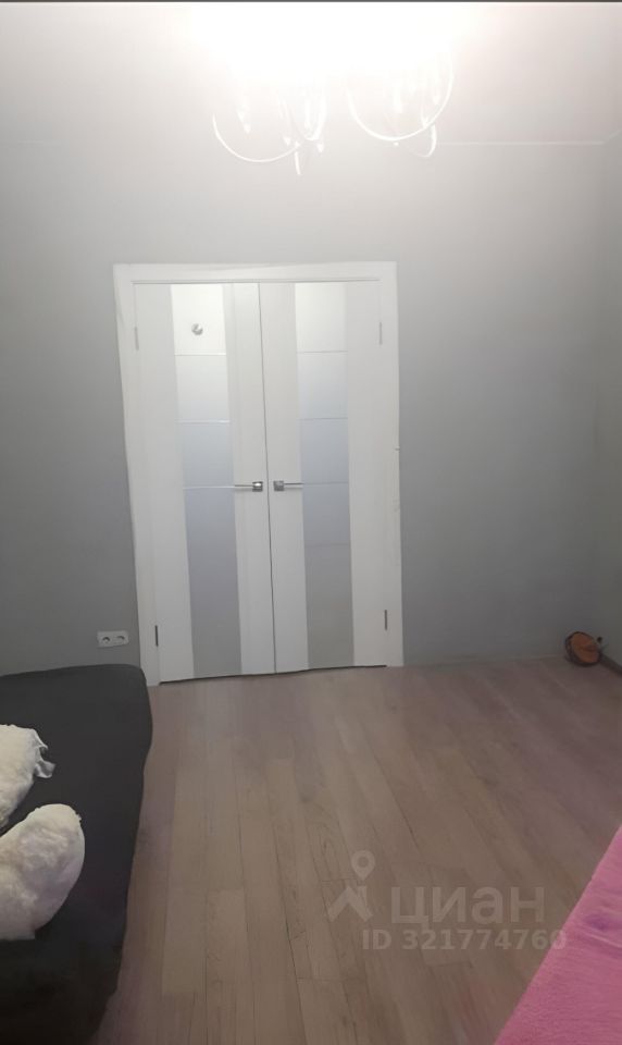 Продажа 2-комн квартиры на вторичном рынке Аничково пгт, 3