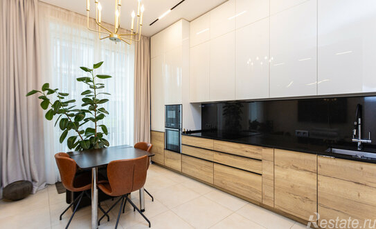 Продажа 3-комн квартиры на вторичном рынке бульвар Братьев Весниных,  д. 2