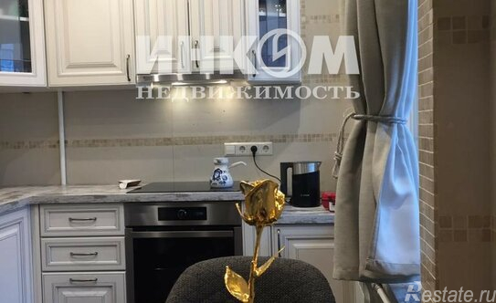 Аренда 1-комн квартиры на вторичном рынке Черноморский б-р,  д. 12