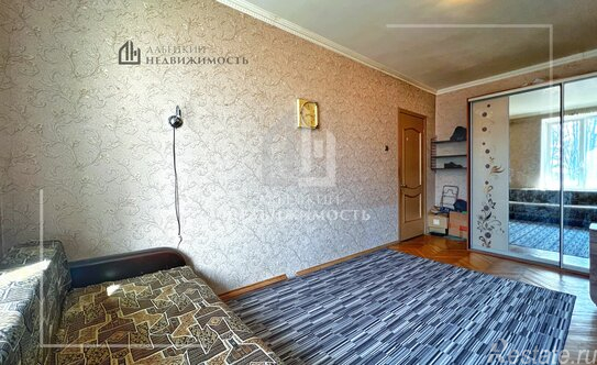 Продажа 2-комн квартиры на вторичном рынке улица Харченко,  д. 17