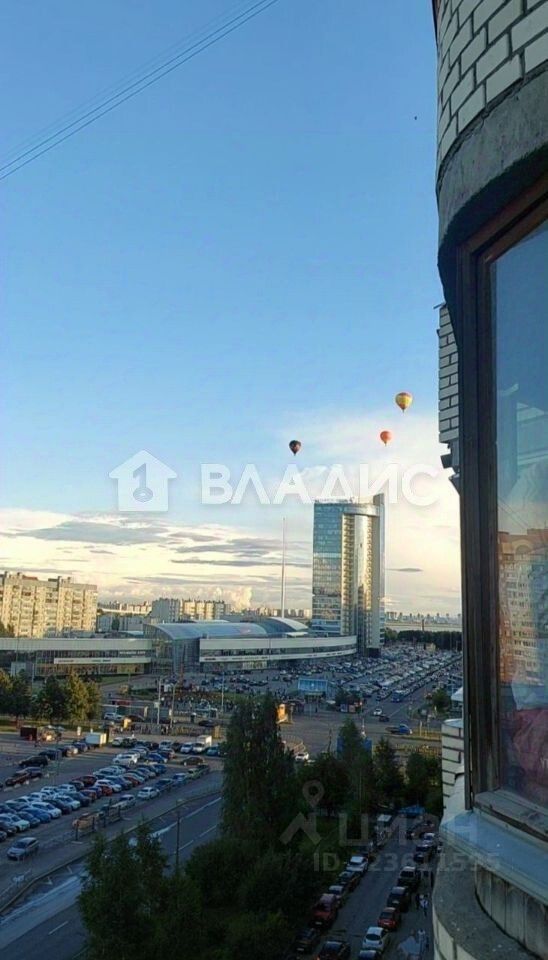 Продажа 2-комн квартиры на вторичном рынке Туристская улица, 10к1