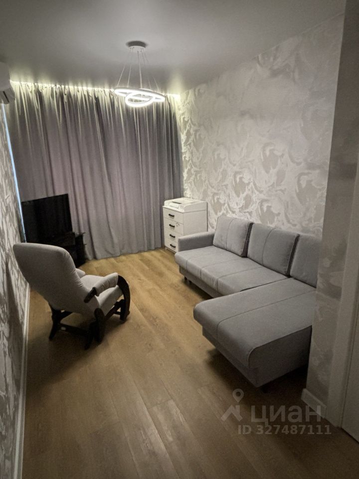 Продажа 1-комн квартиры на вторичном рынке Путилково пгт, улица Просторная, 1к1