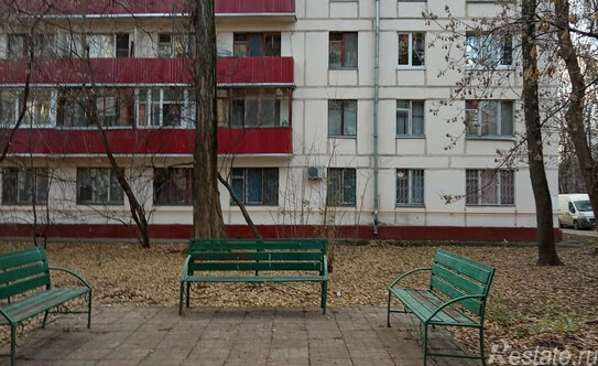 Продажа 1-комн квартиры на вторичном рынке Братская ул,  д. 15 к2