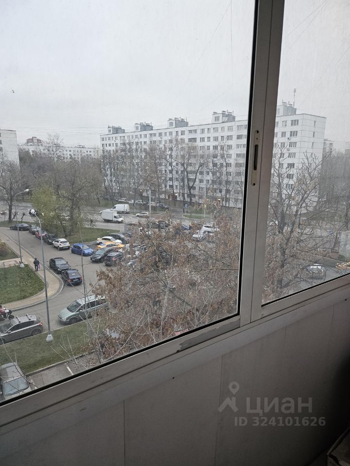 Аренда 1-комн квартиры на вторичном рынке Судостроительная улица, 1