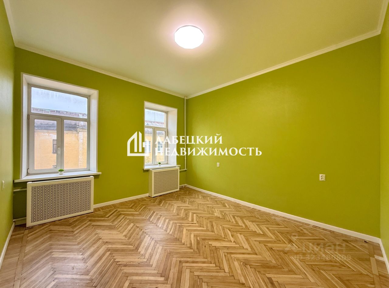 Продажа 3-комн квартиры на вторичном рынке набережная Обводного Канала, 203