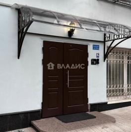 Продажа 4-комн квартиры на вторичном рынке Головин Б. пер,  д. 2