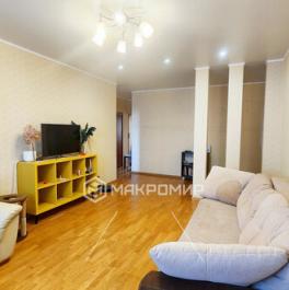 Продажа 3-комн квартиры на вторичном рынке Искровский пр-кт,  д. 22