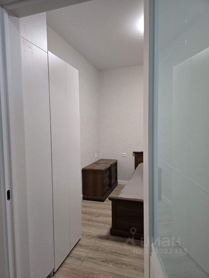 Аренда 3-комн квартиры на вторичном рынке Новоивановское пгт, улица Западная, 85