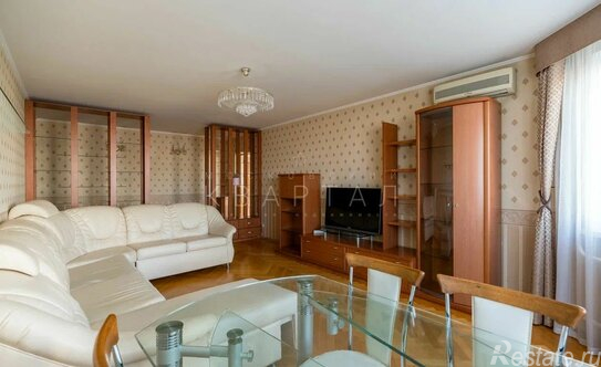 Продажа 3-комн квартиры на вторичном рынке улица Дмитрия Ульянова