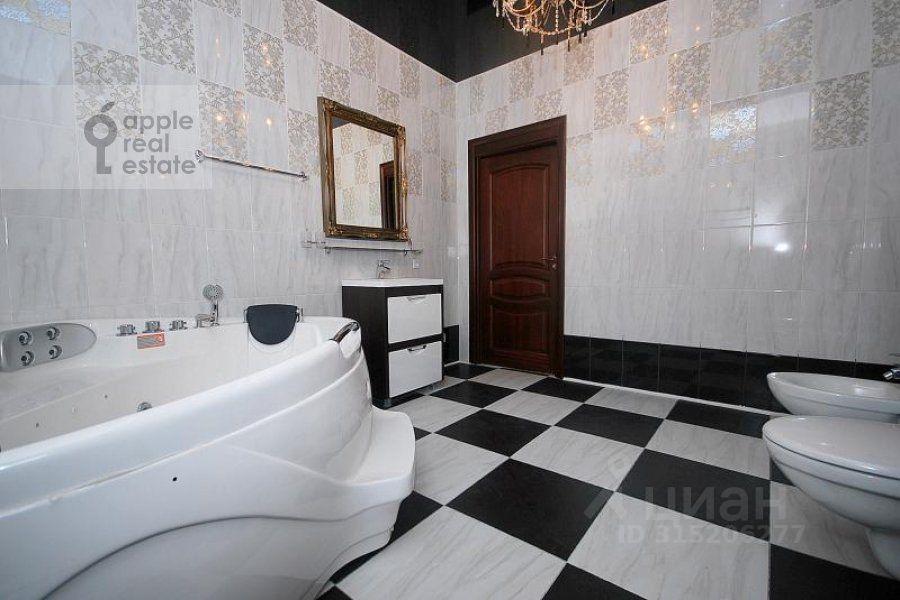 Продажа 5-комн квартиры на вторичном рынке Береговая улица, 4к10