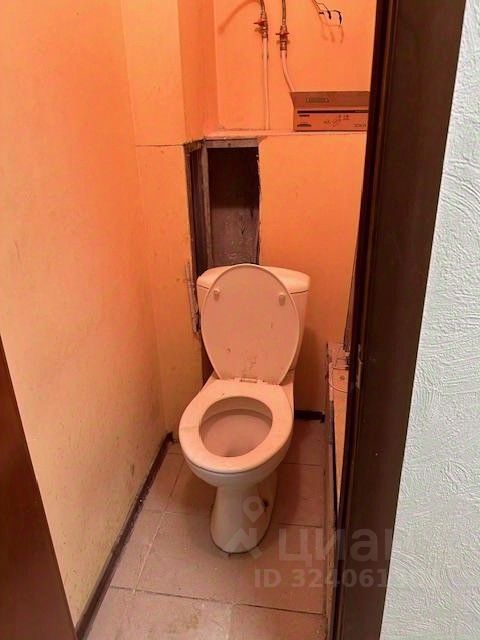 Продажа 3-комн квартиры на вторичном рынке Камская улица, 4