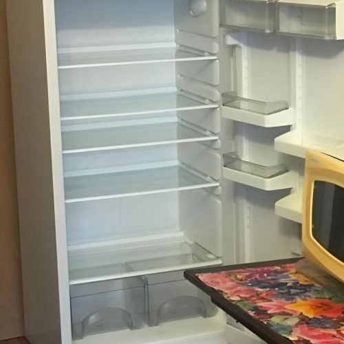 Комната Ломоносов, улица Скуридина, 2