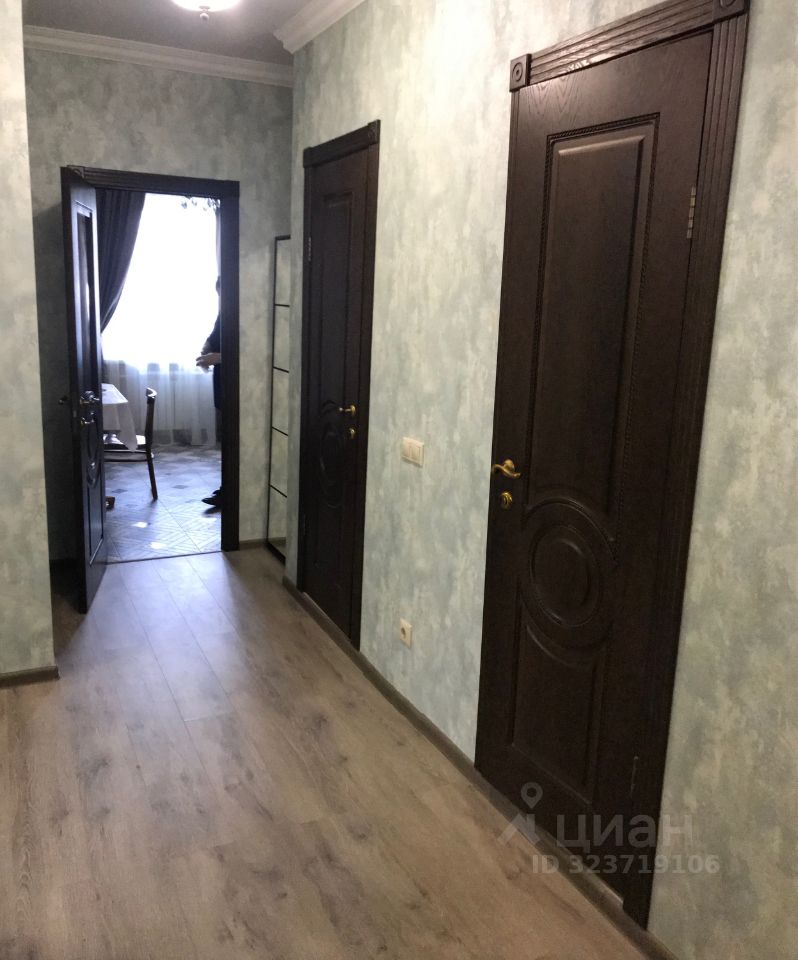 Аренда 3-комн квартиры на вторичном рынке улица Хлобыстова, 10К1