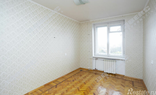 Продажа 2-комн квартиры на вторичном рынке Будапештская ул,  д. 21