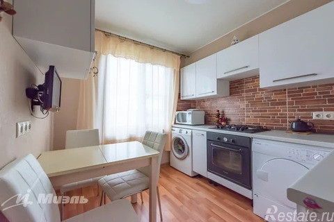 Продажа 3-комн квартиры на вторичном рынке ул. Полтавская,  д. 2