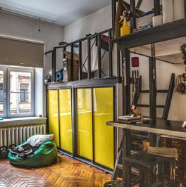 Продажа 4-комн квартиры на вторичном рынке Чехова ул,  д. 3