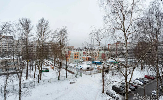 Продажа 3-комн квартиры на вторичном рынке улица Добровольцев,  д. 18