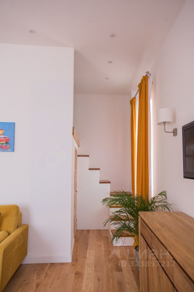 Продажа 2-комн квартиры на вторичном рынке улица Большие Каменщики, 17