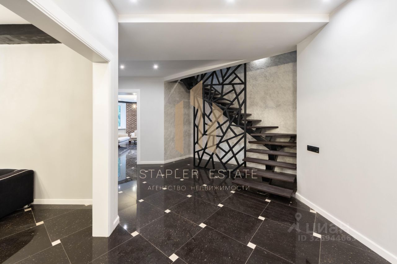 Продажа 6-комн квартиры на вторичном рынке проезд Досфлота, 16К1