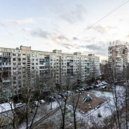 Продажа 3-комн квартиры на вторичном рынке улица Шотмана,  д. 9 к1