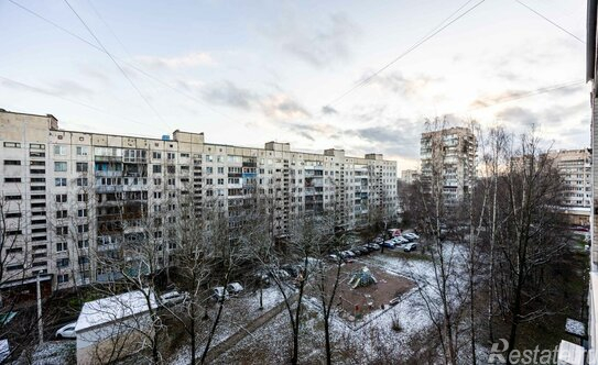 Продажа 3-комн квартиры на вторичном рынке улица Шотмана,  д. 9 к1