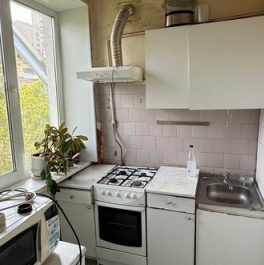 Продажа 2-комн квартиры на вторичном рынке Шмитовский проезд,  д. 13