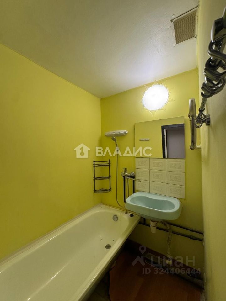 Продажа 2-комн квартиры на вторичном рынке Сумской проезд, 3К1