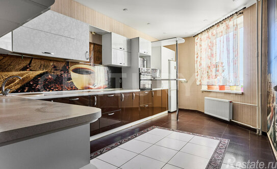 Продажа 3-комн квартиры на вторичном рынке улица Латышских Стрелков