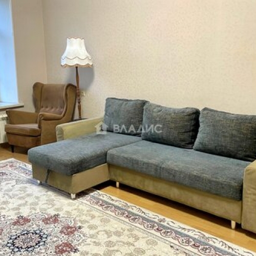 3-комн квартира улица Черняховского,  д. 32