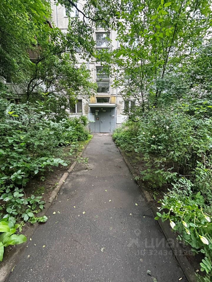 Продажа 2-комн квартиры на вторичном рынке улица Софьи Ковалевской,  д. 1К3