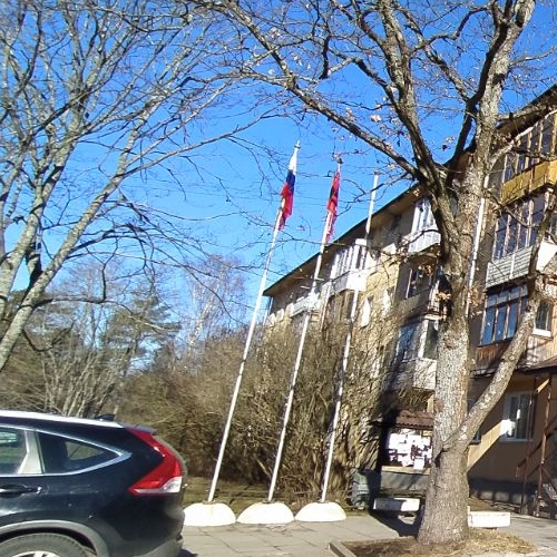 2-комн квартира пос. Молодежное, улица Правды, 5