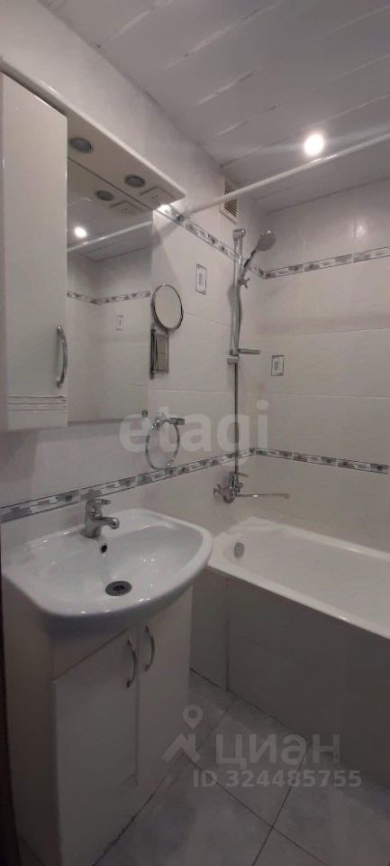 Продажа 1-комн квартиры на вторичном рынке улица Академика Пилюгина, 12К2