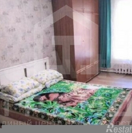 Продажа 2-комн квартиры на вторичном рынке улица Возрождения,  д. 7/25