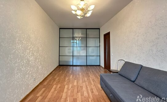 Продажа 2-комн квартиры на вторичном рынке Репищева улица,  д. 10 к1