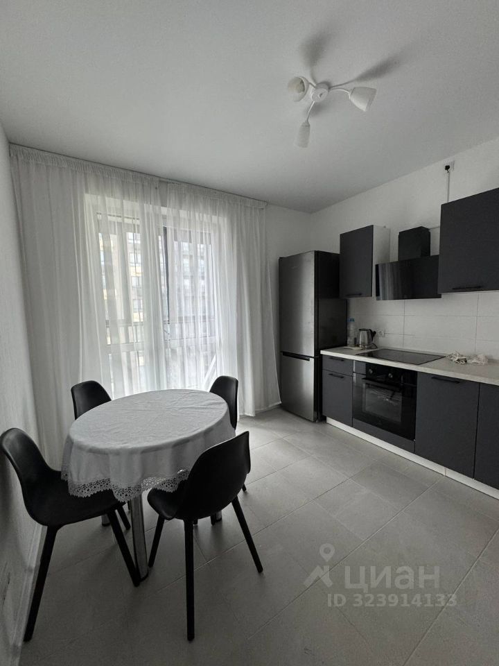 Аренда 2-комн квартиры на вторичном рынке Амурская улица, 1к1