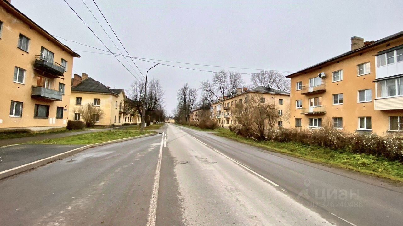 Продажа 1-комн квартиры на вторичном рынке Сланцы, улица Ломоносова, 75