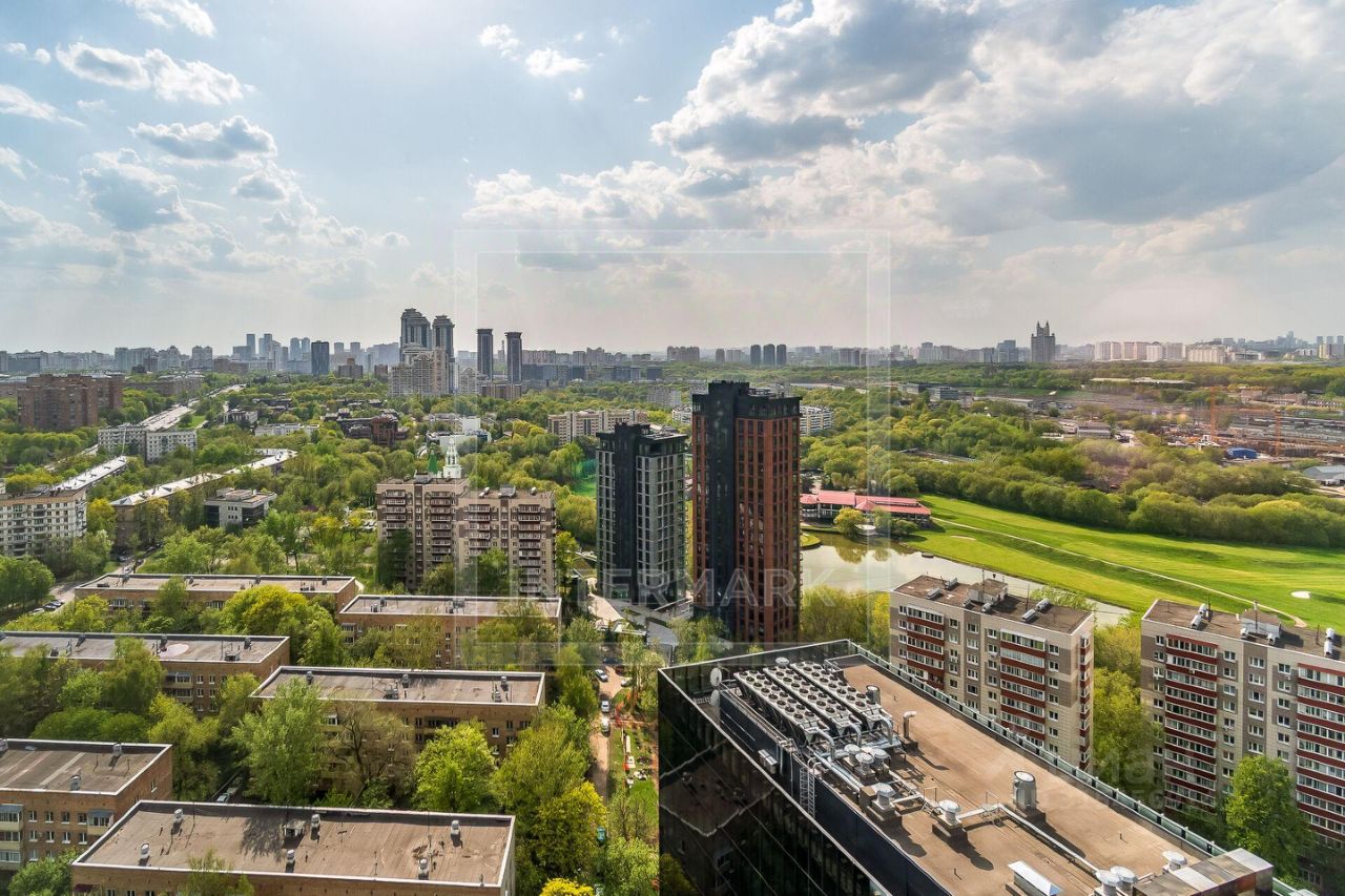 Продажа 3-комн квартиры на вторичном рынке Мосфильмовская улица, 8