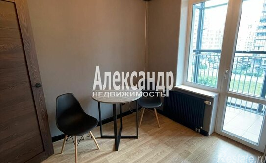 Продажа 1-комн квартиры на вторичном рынке улица Адмирала Трибуца,  д. 7