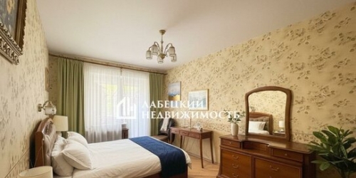 4-комн квартира Утиная 1-я ул,  д. 32